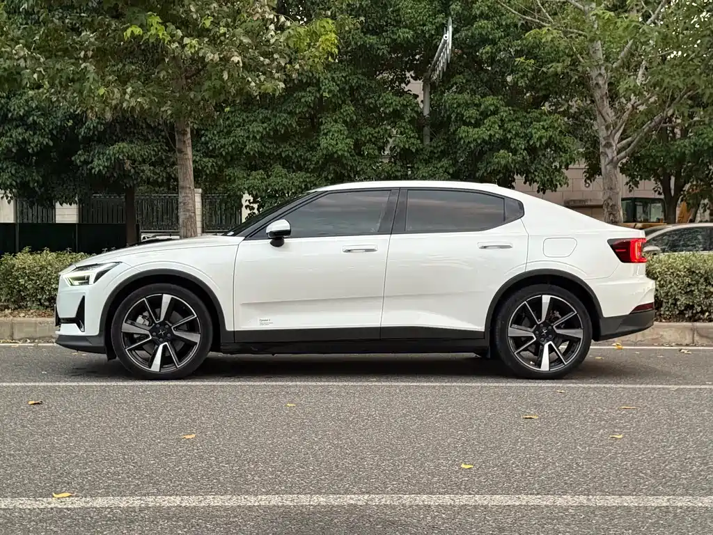 Polestar Polestar 2 — миниатюра 5