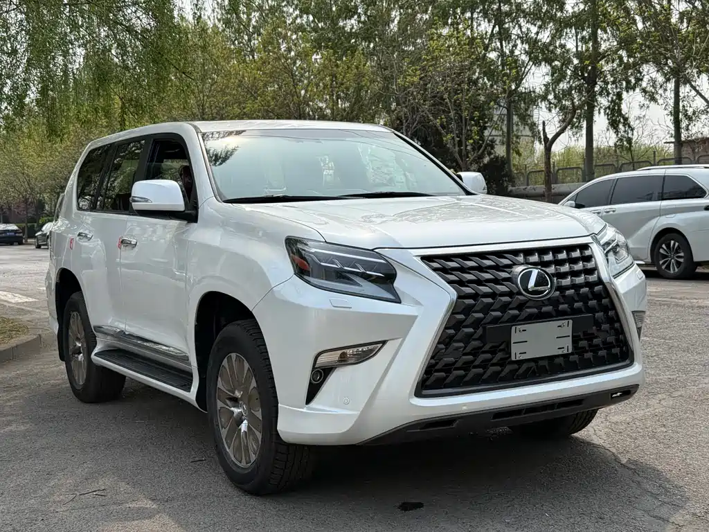 Lexus GX 0