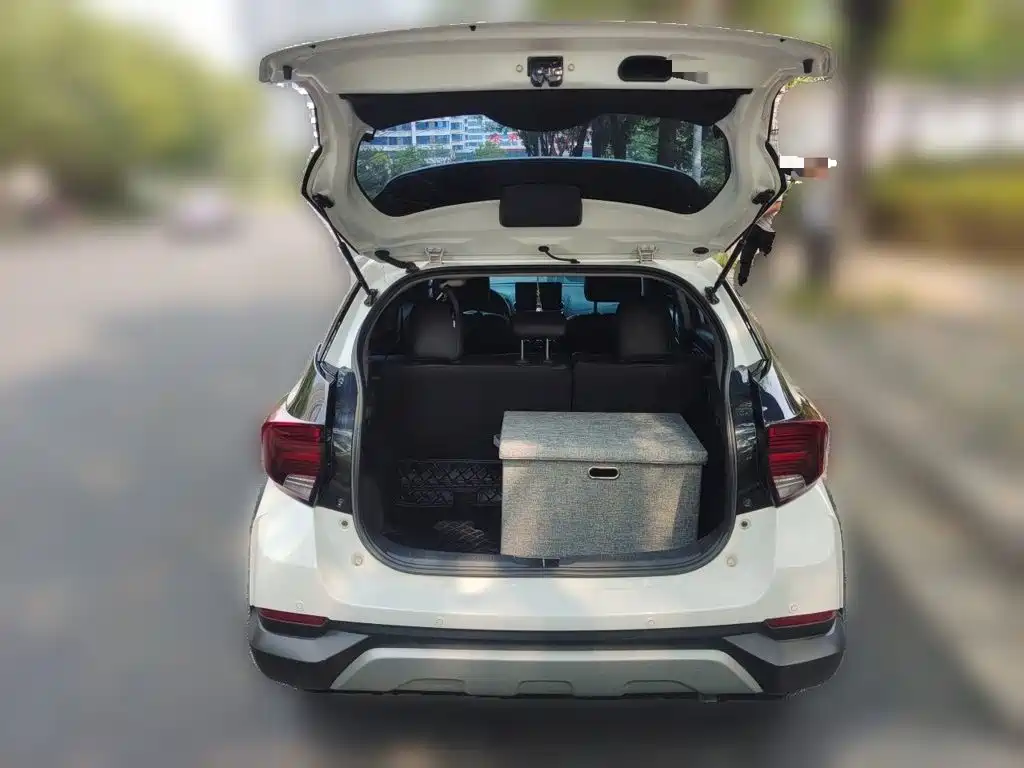 Toyota Yaris L — миниатюра 15