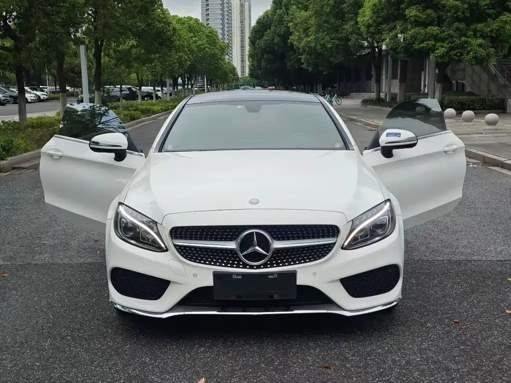 Mercedes-Benz C-Class (Import) — миниатюра 4