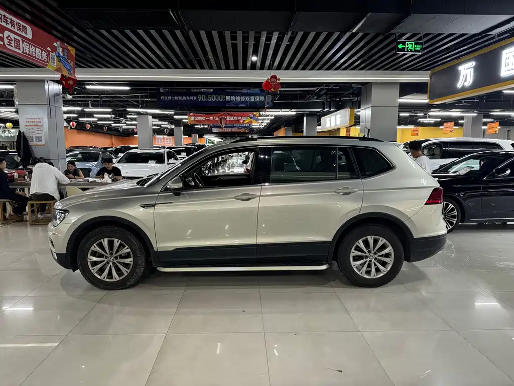 Volkswagen Tiguan L — миниатюра 3