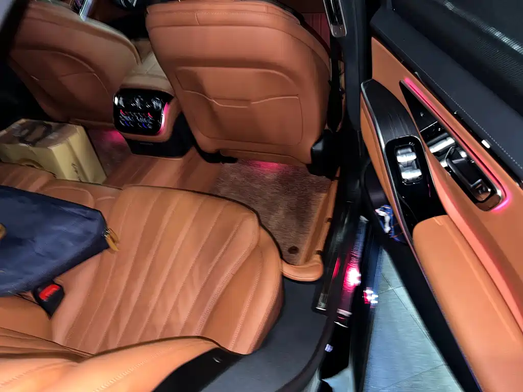 Mercedes-Benz S-Class — миниатюра 4