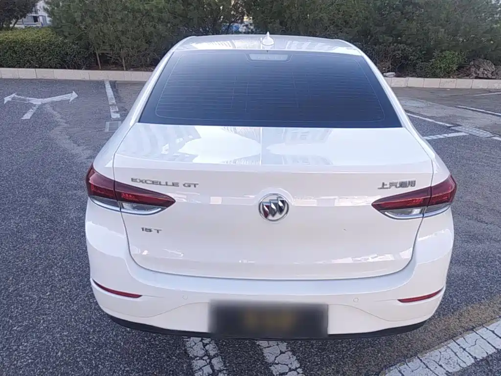 Buick Excelle — миниатюра 6