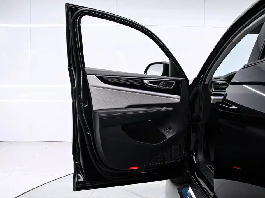 Volkswagen Teramont — миниатюра 13