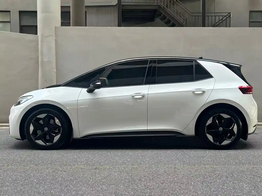 Volkswagen ID.3 — миниатюра 3