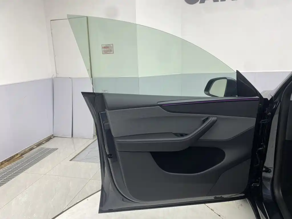 Tesla Model Y — фотографии объявления, Фото 17