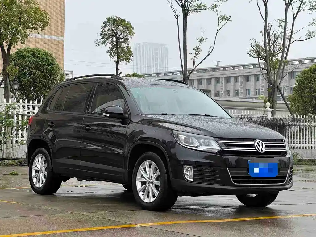 Volkswagen Tiguan 2015 1.8TSI AT