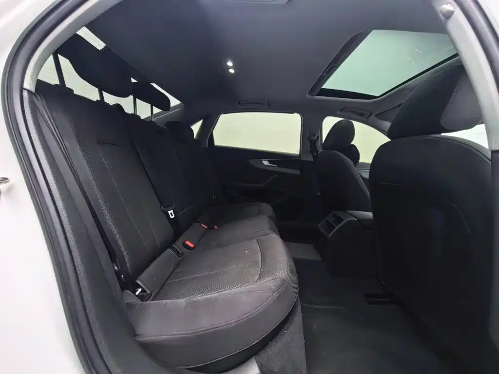 Audi A4L — миниатюра 10