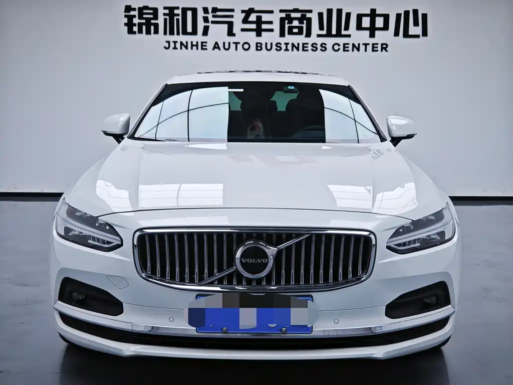 Volvo S90 — миниатюра 2