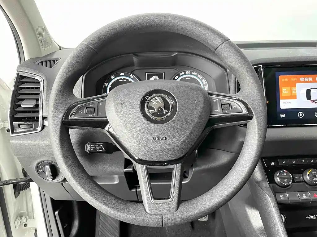 Skoda Karoq 2021 TSI280 Luxury