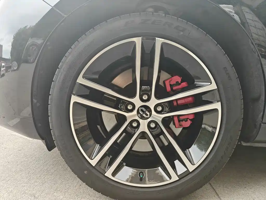 AITO Wenjie AITO M5 — миниатюра 17