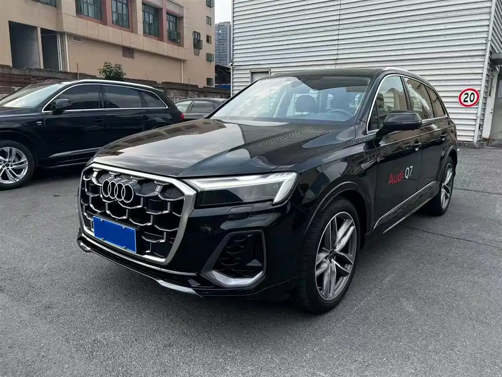 Audi Q7 2025