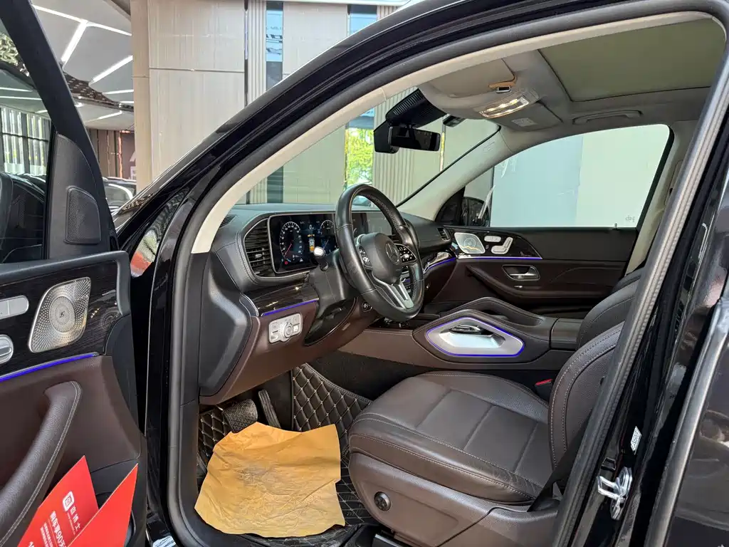 Mercedes-Benz GLE (Import) — миниатюра 9