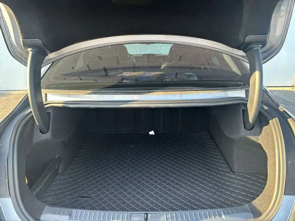 Lincoln Z — миниатюра 12