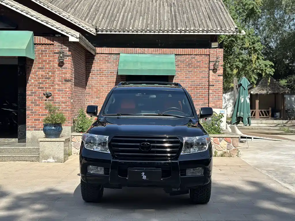 Toyota Land Cruiser 2010 4.7L AT VX