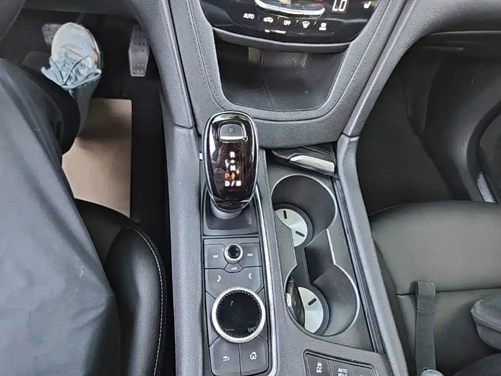 Cadillac XT5 — миниатюра 14