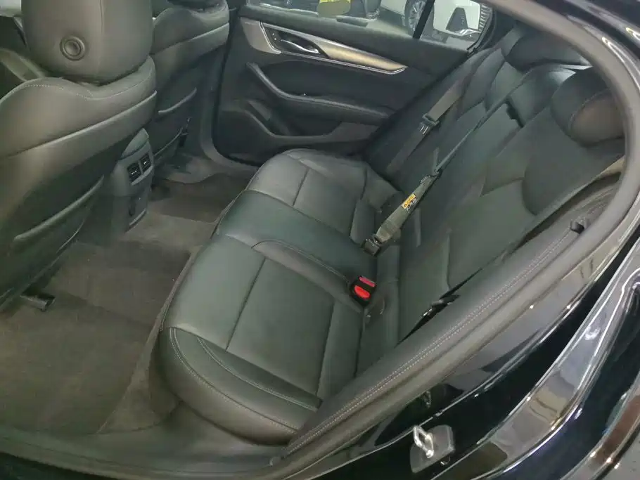 Cadillac CT5 — миниатюра 11