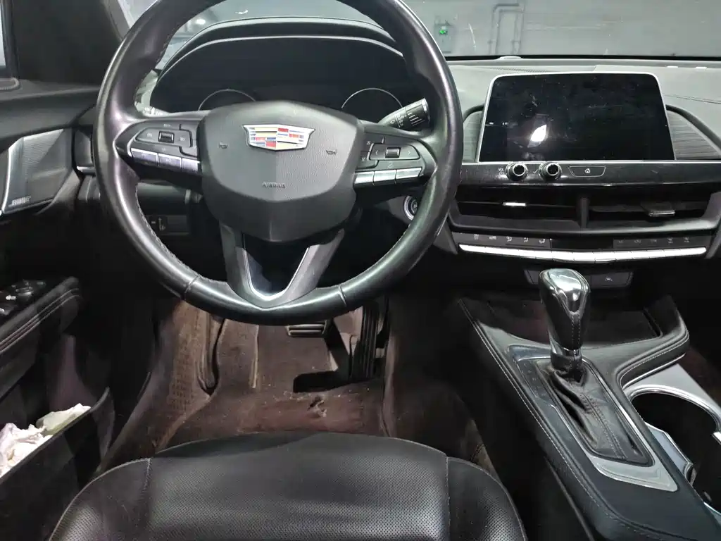 Cadillac CT4 — миниатюра 5