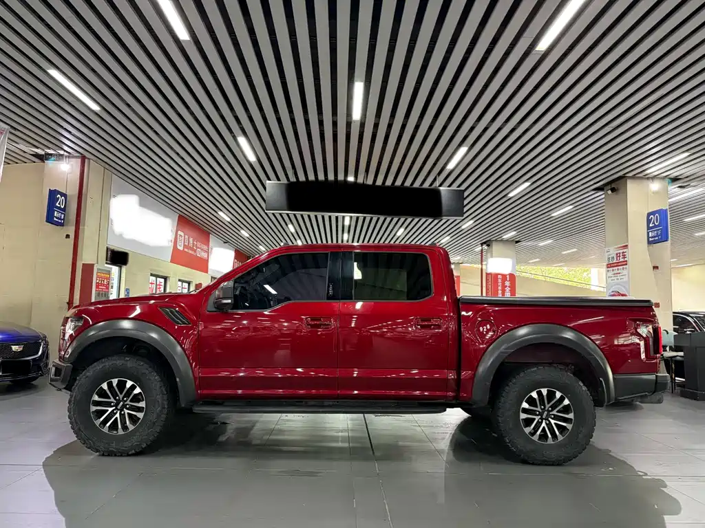 Ford F-150 Raptor — миниатюра 3