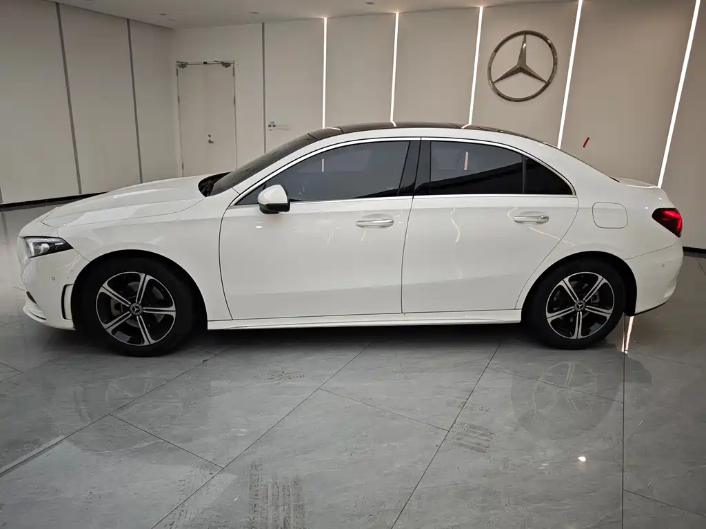 MERCEDES-BENZ A CLASS