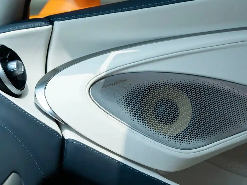 McLaren GT — миниатюра 17