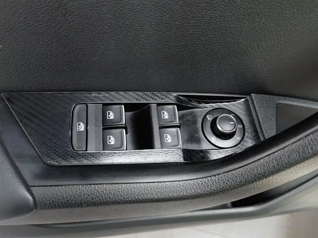 Skoda Superb 2018 TSI330 DSG Luxury V