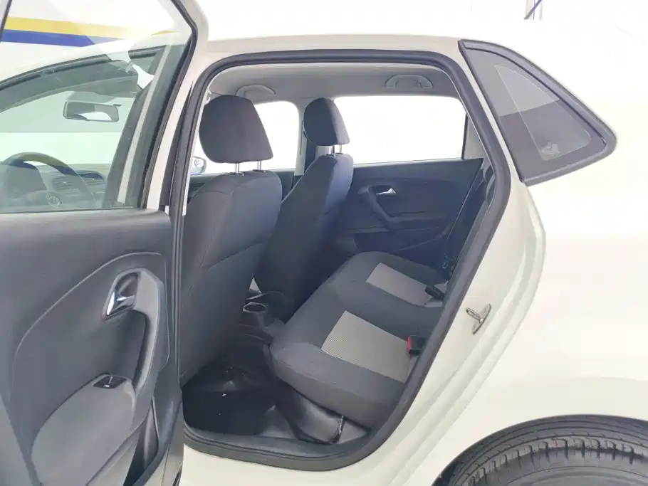 Volkswagen Polo — миниатюра 11