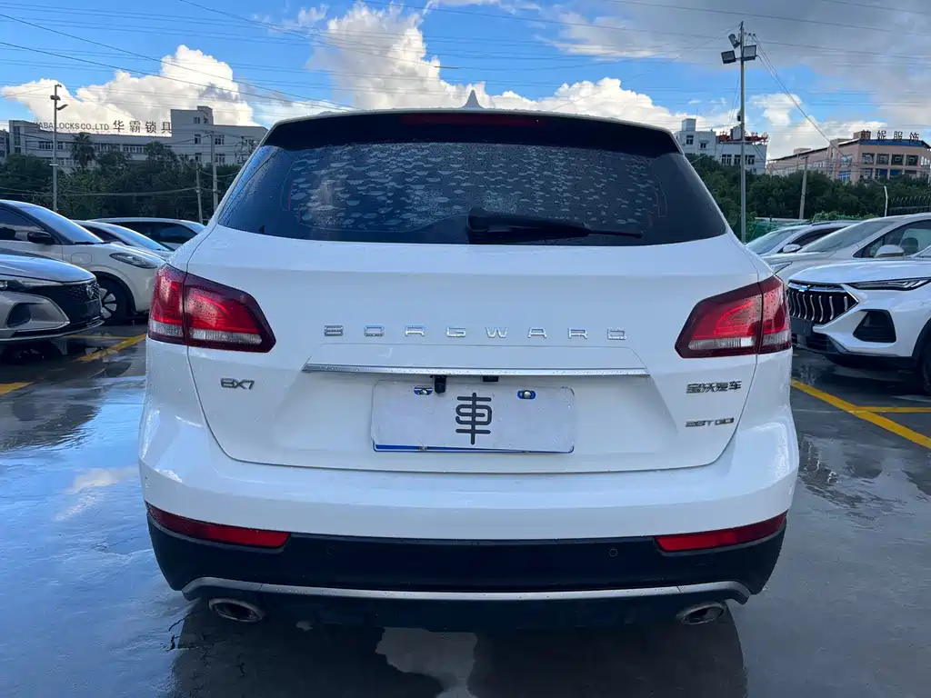 Borgward BX7 — миниатюра 6