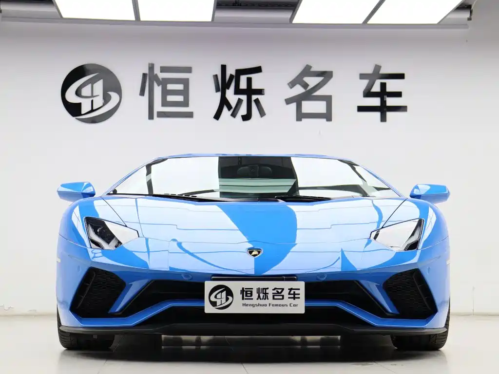 Lamborghini Aventador — миниатюра 23