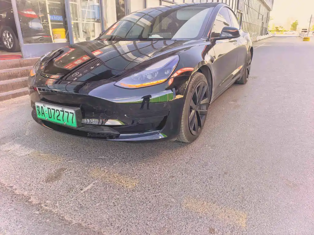Tesla Model 3 2023