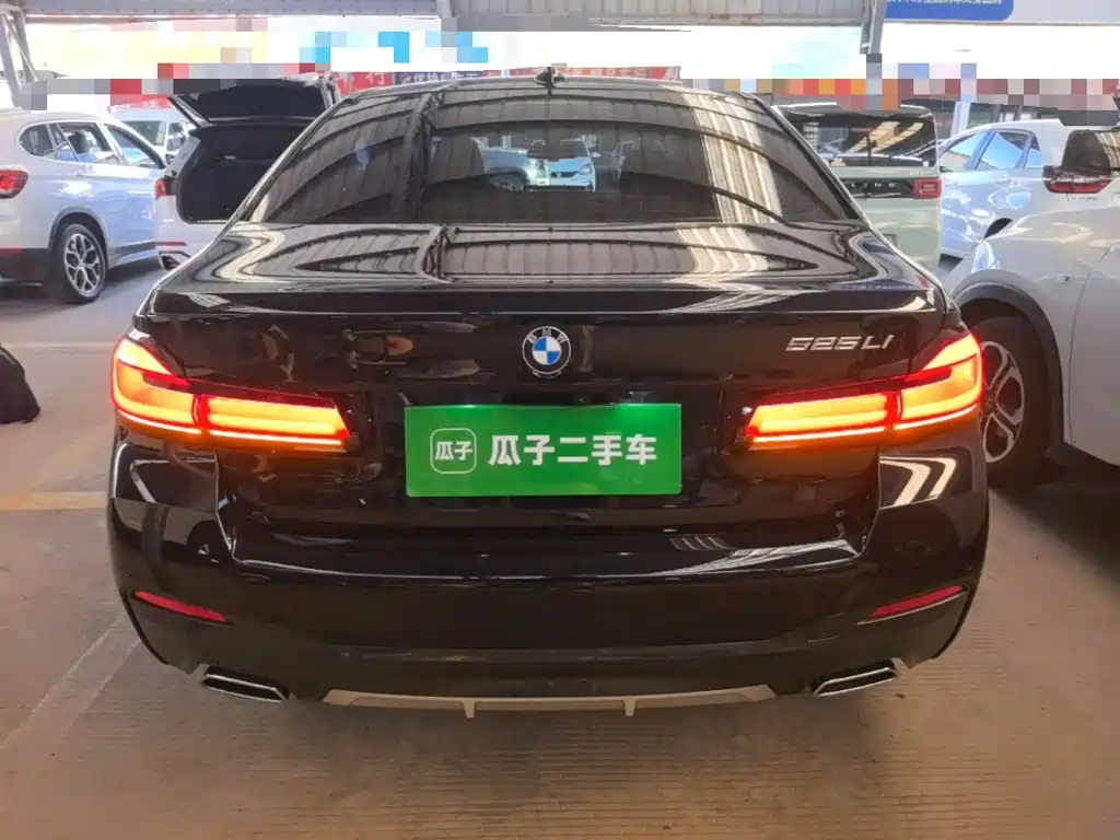 BMW 5 Series — миниатюра 6