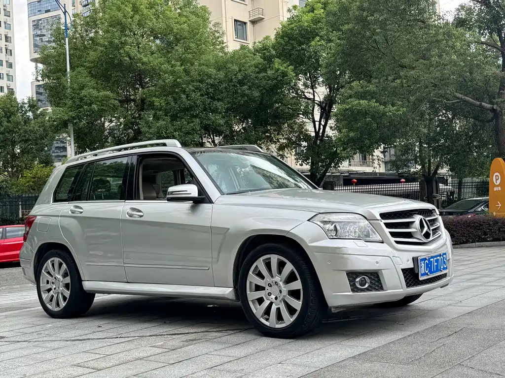 Mercedes-Benz GLK-Class (Import) — миниатюра 3