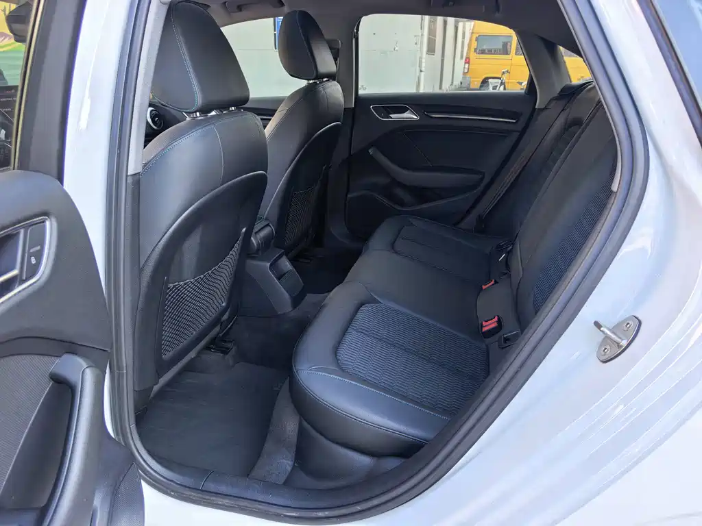 Audi A3 — миниатюра 9
