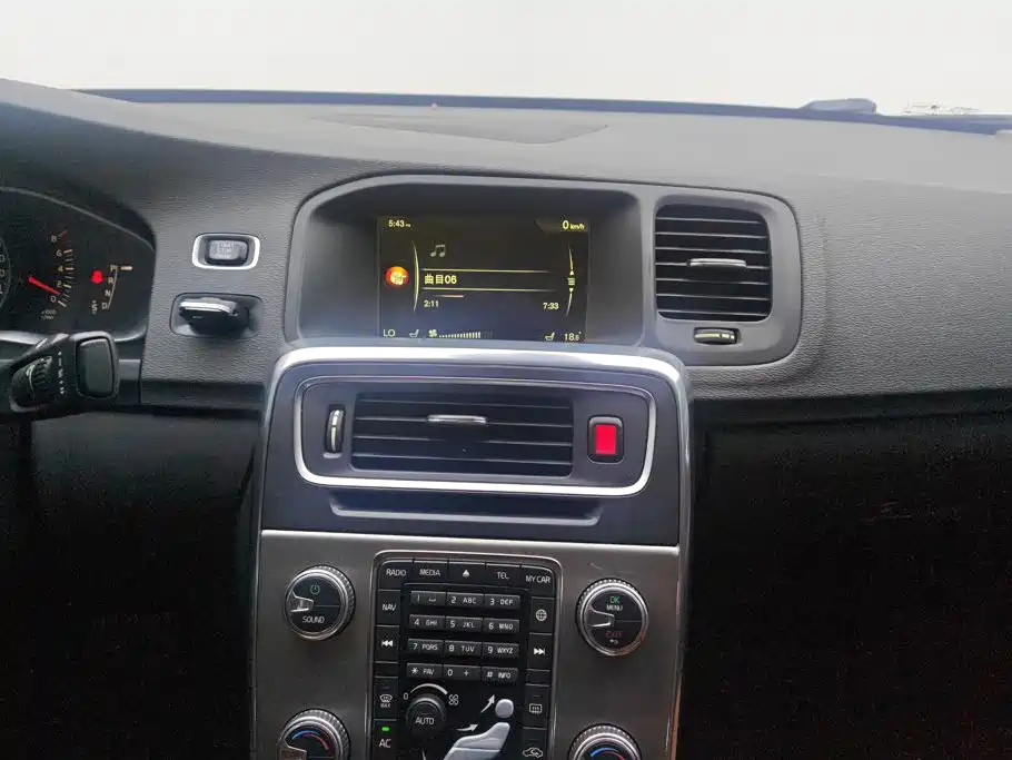 Volvo S60 — миниатюра 13