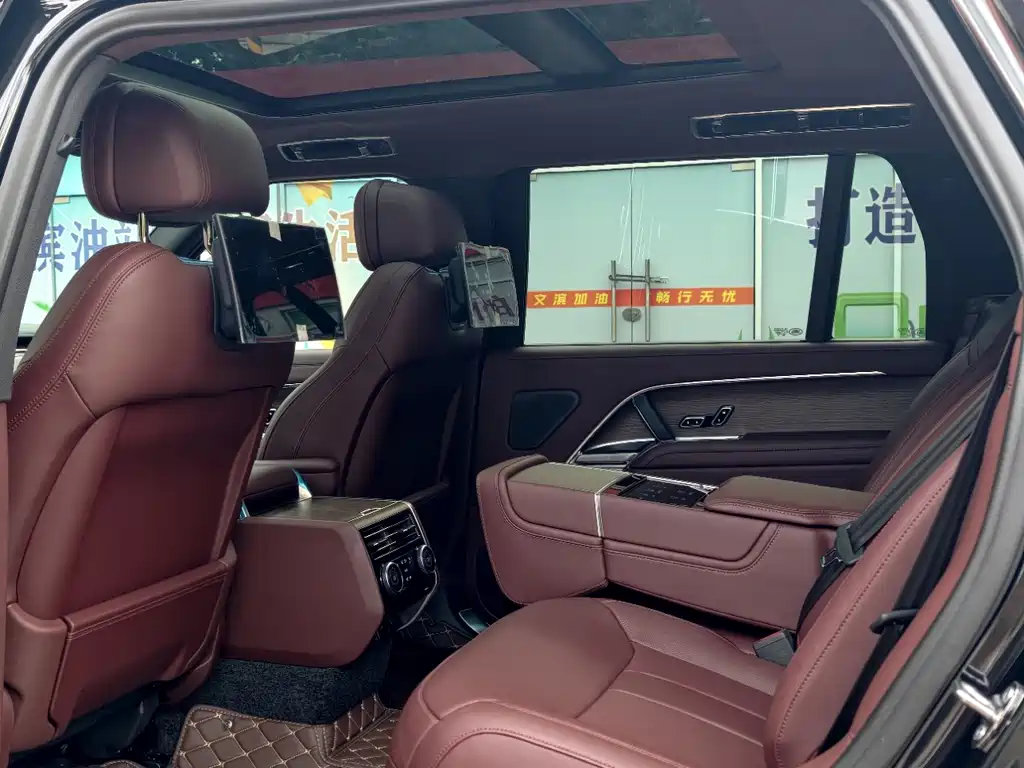 Land Rover Range Rover — миниатюра 7
