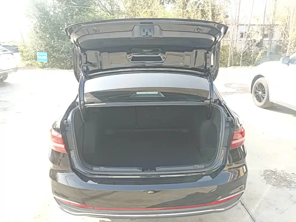 Volkswagen Lavida — миниатюра 19