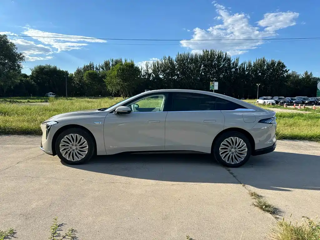Buick Electra L7 — миниатюра 7