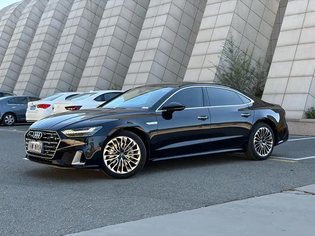 Audi A7L