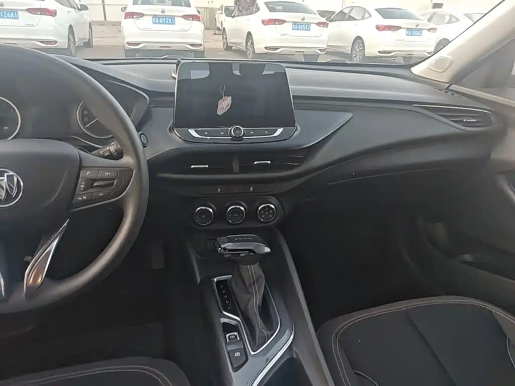 Buick Verano — миниатюра 13