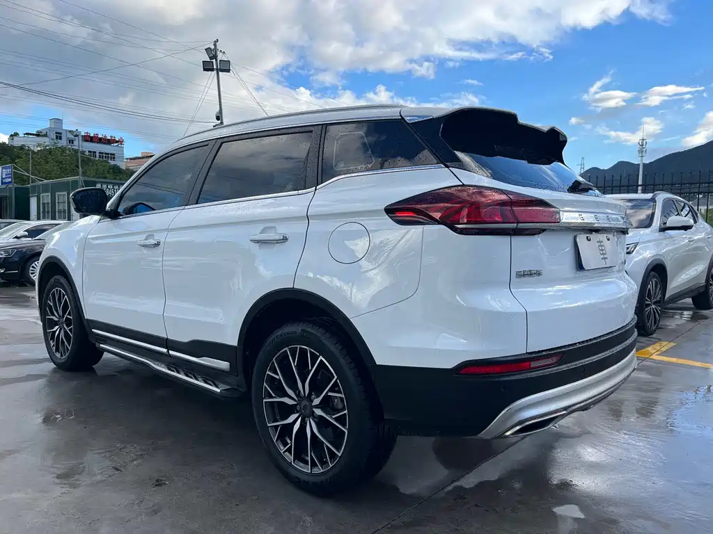 Geely Boyue — миниатюра 7