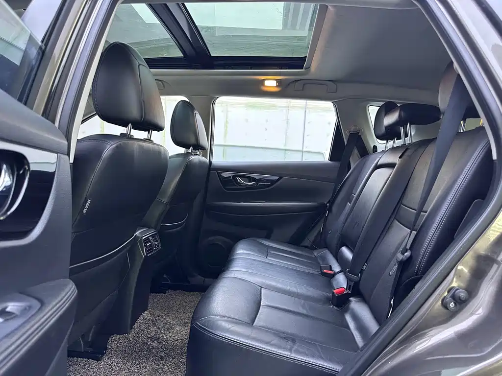 Nissan X-Trail — миниатюра 9