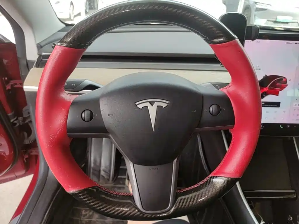Tesla Model 3 — фотографии объявления, Фото 12