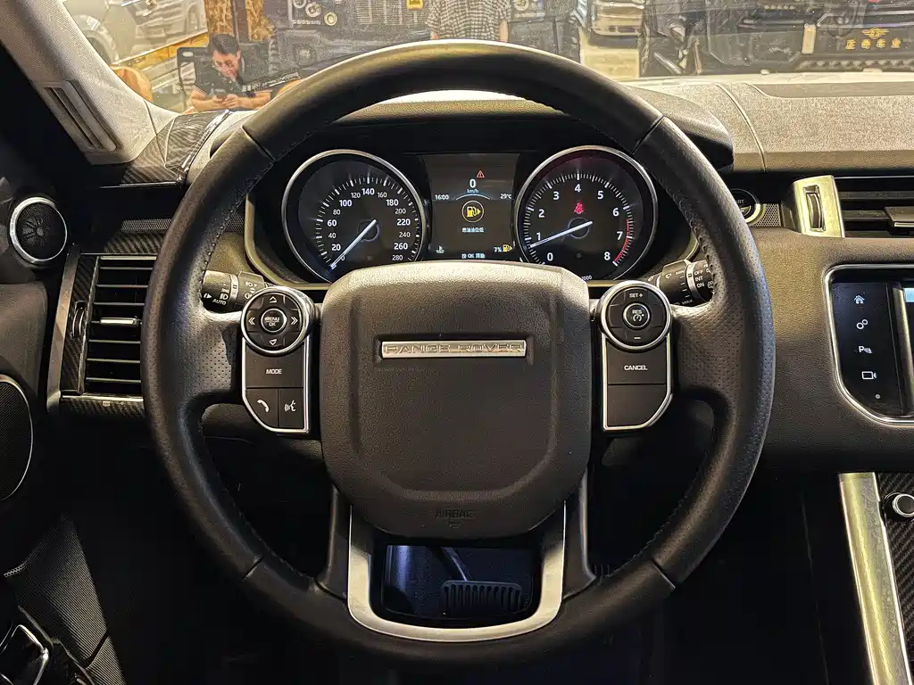 Land Rover Sport — миниатюра 9