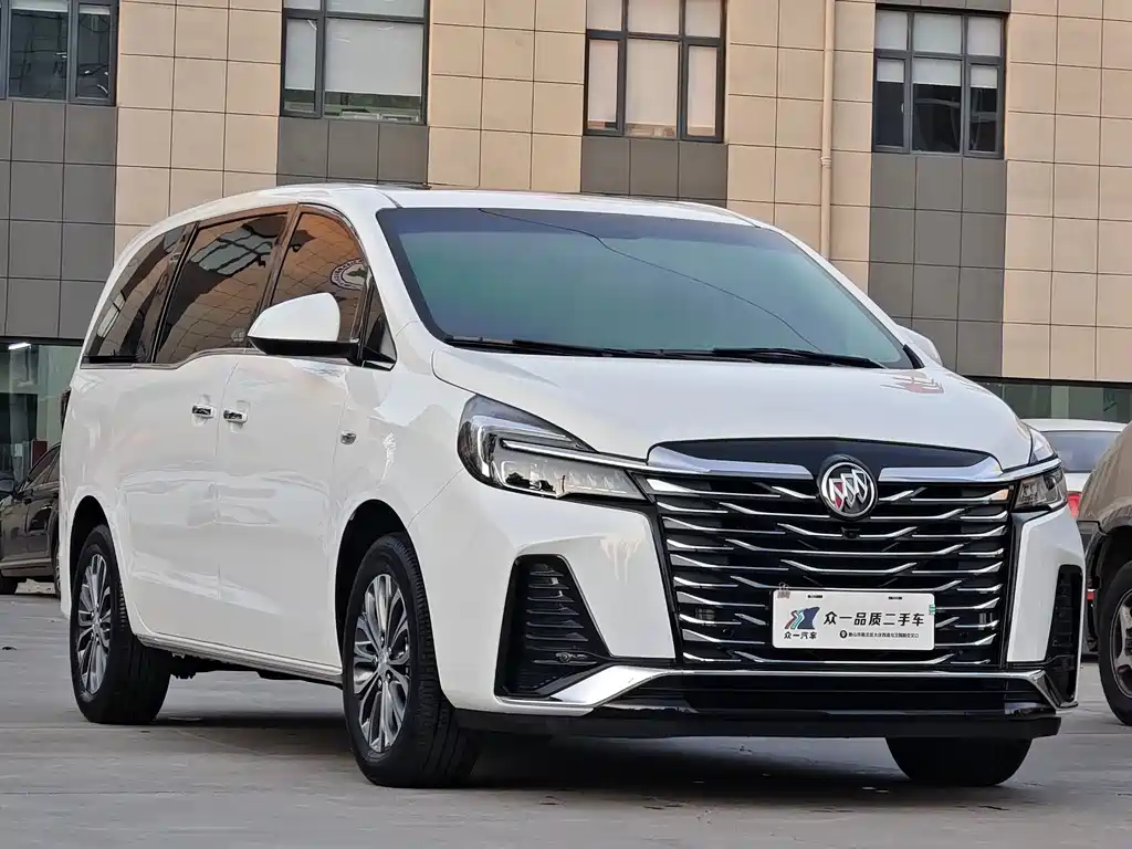 Buick GL8 — миниатюра 3