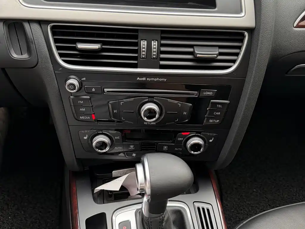 Audi A4L — миниатюра 16