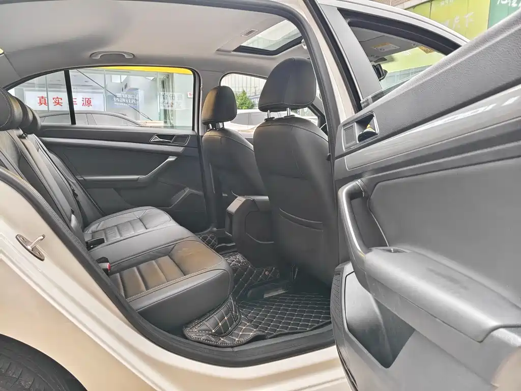 Volkswagen Lavida — миниатюра 8