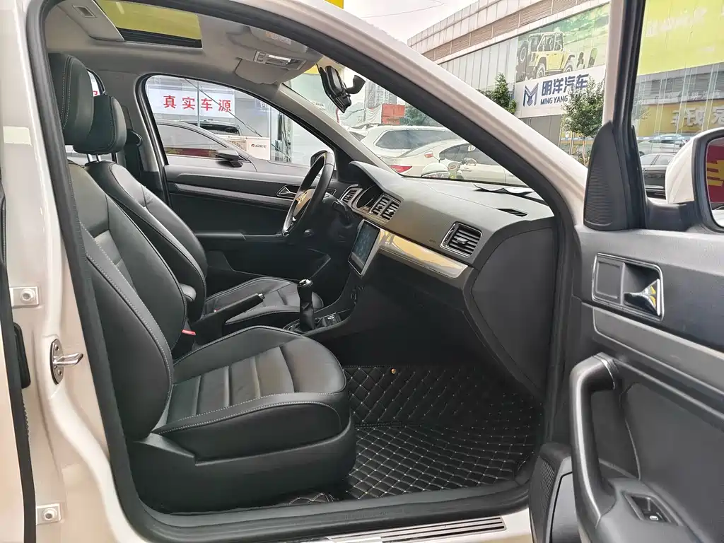 Volkswagen Lavida — миниатюра 9