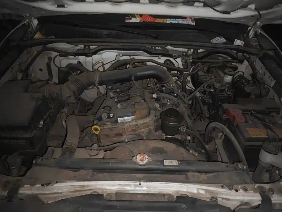 Toyota Fortuner — миниатюра 10