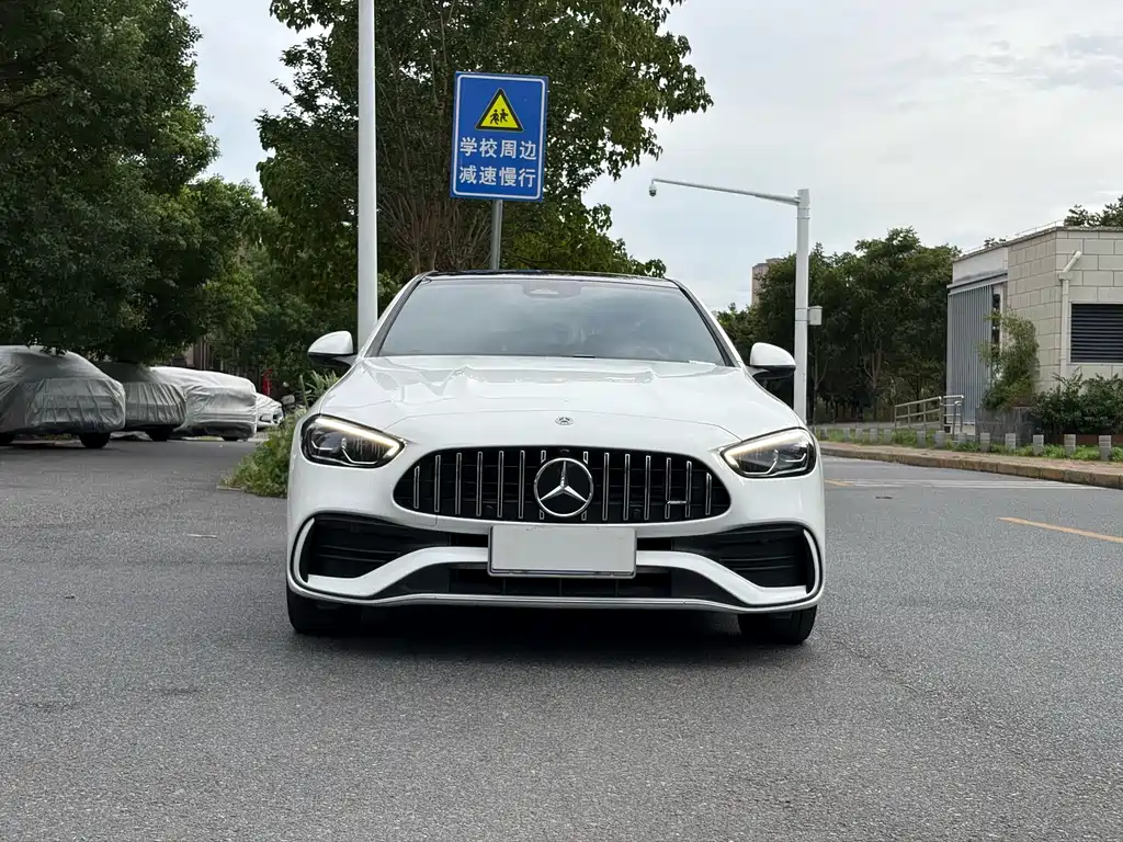 Mercedes-Benz C-Class — миниатюра 2