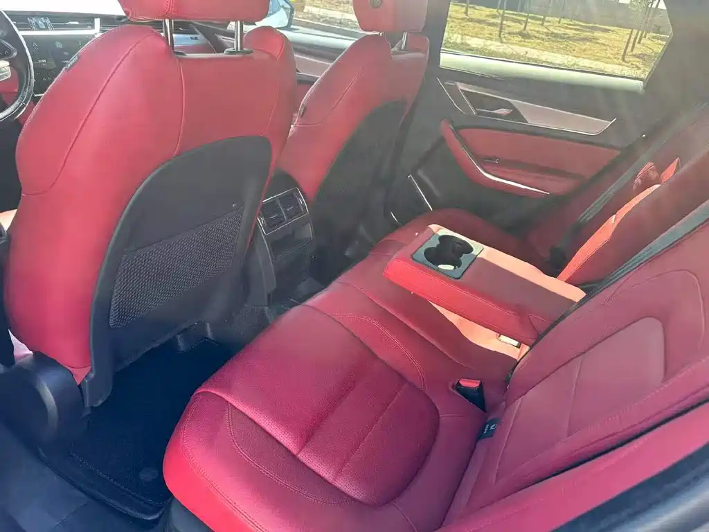 Jaguar F-PACE — миниатюра 6